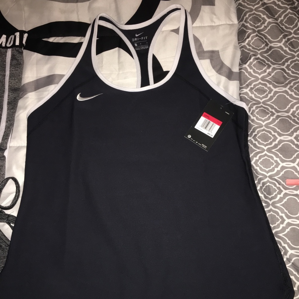 Women’s dri-fit Nike Tank top